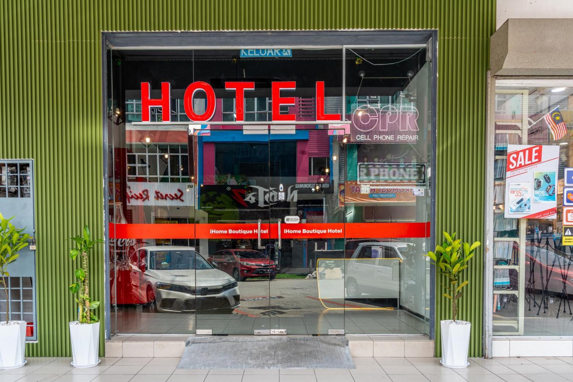 Ihome Boutique Hotel Seri Kembangan Luaran gambar